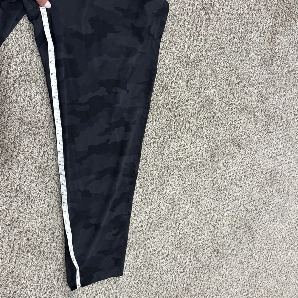 lululemon athletica comfortable black